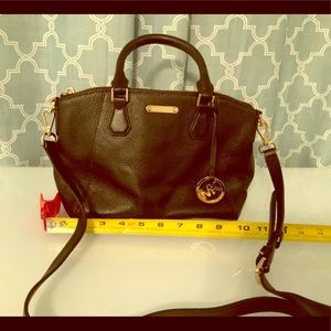 MK medium bag black